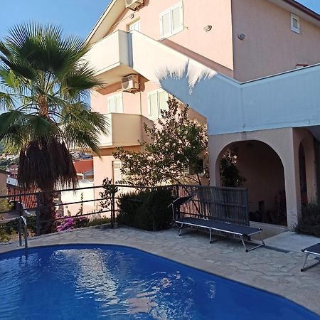 Apartmani Zulin Seget Vranjica Dış mekan fotoğraf